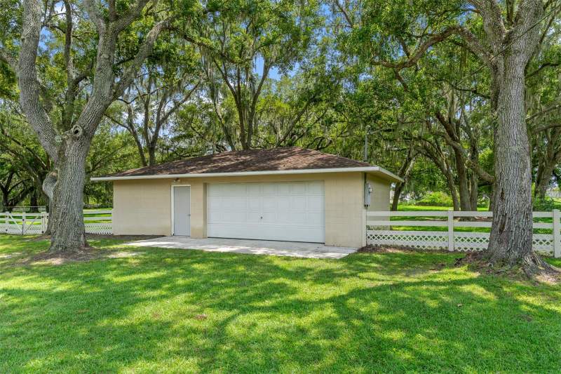6 bedroom Single Family Residence at 1650 GRANADA BOULEVARD, TOHOP ESTATES, KISSIMMEE — photo 4