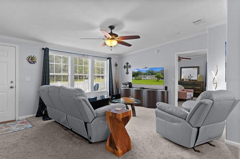 3 bedroom Manufactured Home at 40316 Grays Airport Road, Carlton Village, Lady Lake — photo 4