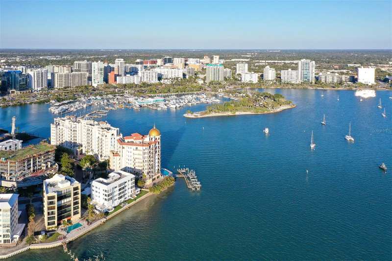 2 bedroom Condominium at 400 Golden Gate Point #22, Harbor House South, Sarasota — photo 1