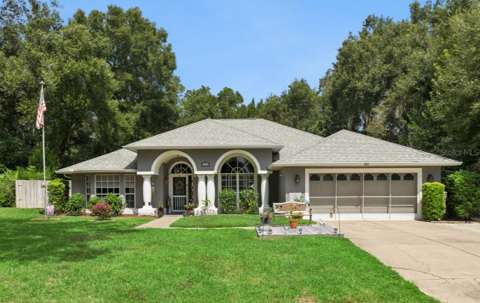 33440 Lake Bend Circle, home for sale in Leesburg 34788
