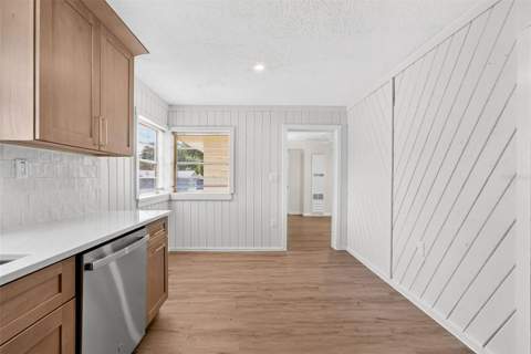 1202 E Caroline Street, Tavares FL - photo 6 of 6