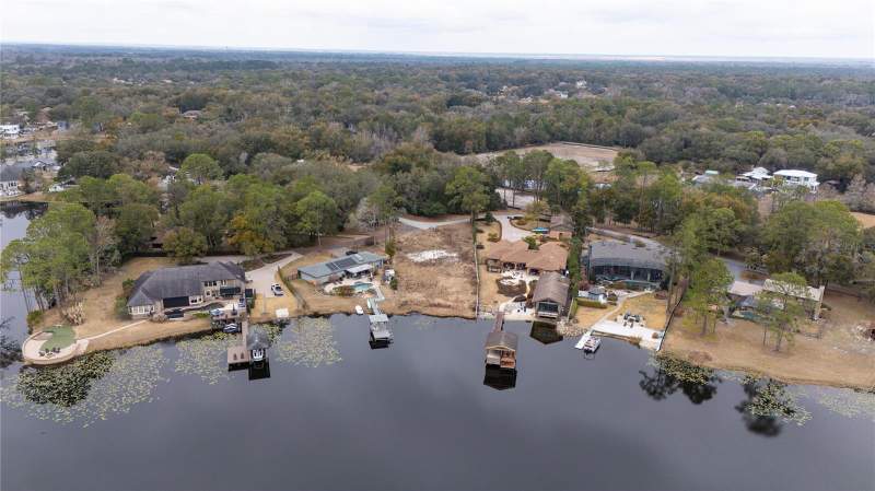 5 bedroom Single Family Residence at 601 TUSCANY COURT, LAKE MARKHAM ESTATES, SANFORD — photo 3