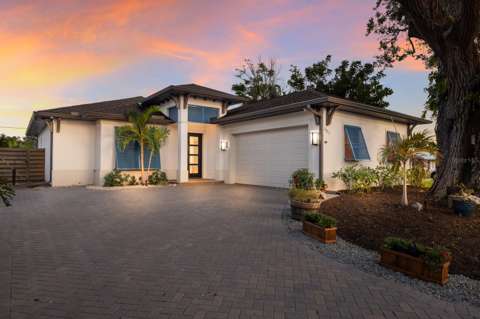 2823 Marshall Drive, home for sale in Sarasota 34239