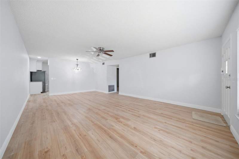 2 bedroom Condominium at 2401 ECUADORIAN WAY #19, ON TOP OF THE WORLD, CLEARWATER — photo 4