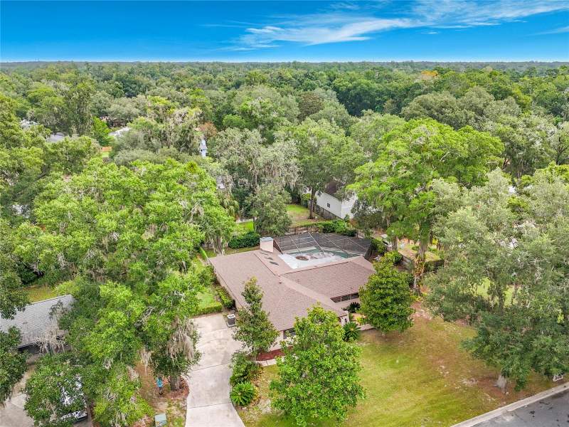 4 bedroom Single Family Residence at 3944 NW 40th Court, Foxfire Woods, Gainesville — photo 2