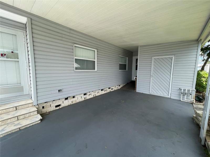 2 bedroom Manufactured Home at 140 Mountain Fir Drive, Blue Jay Mobile Home Estates Condo, Palm Harbor — photo 2