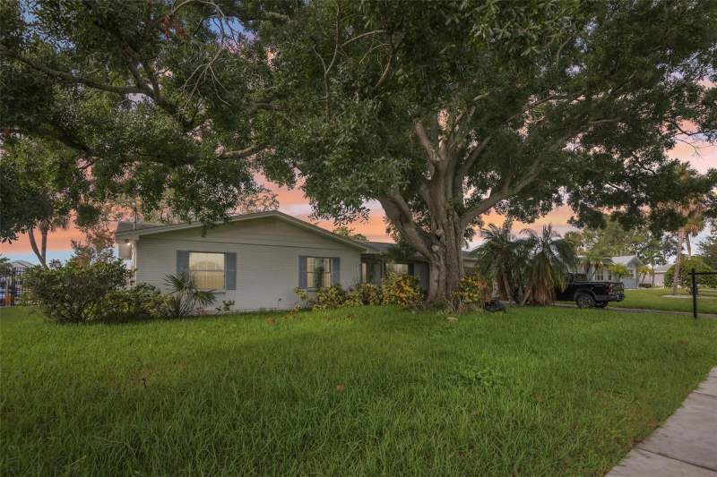 3 bedroom Single Family Residence at 4008 Dana Shores Drive, Unplatted, Tampa — photo 2