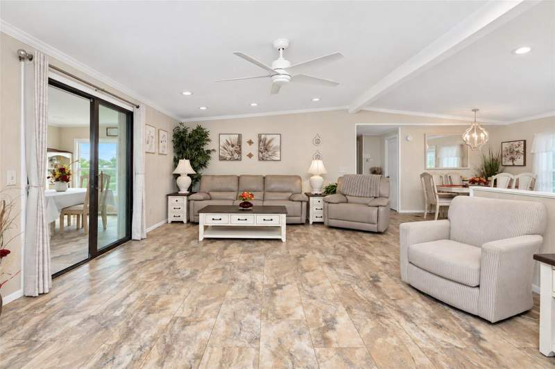 2 bedroom Manufactured Home at 6282 Bob White Drive, Lemon Bay Isles 1st Add, Englewood — photo 5