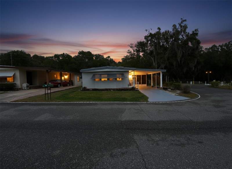 2 bedroom Manufactured Home at 164 Royal Palm Drive, Hawthorne At Leesburg A Coop, Leesburg — photo 2