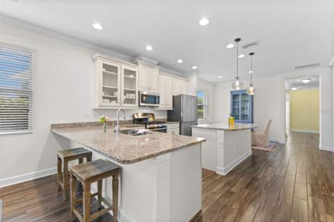 6918 Makers Way, Apollo Beach FL - photo 9 of 33