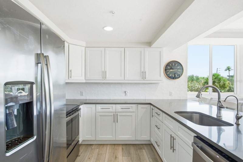2 bedroom Condominium at 223 Island Way #2D, Island Way Towers Condo, Clearwater Beach — photo 5