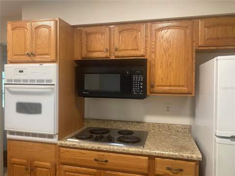 1001 Augusta Drive, Sun City Center FL - photo 10 of 31