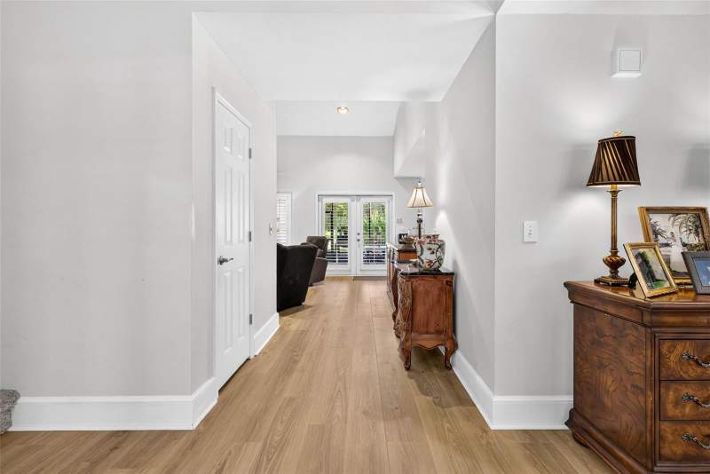 4 bedroom Single Family Residence at 7217 Ridgeport Drive, Tampa Palms 2C Unit 2, Tampa — photo 2