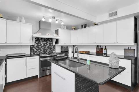 4840 Hummingbird Trail, Palm Harbor FL - photo 9 of 47
