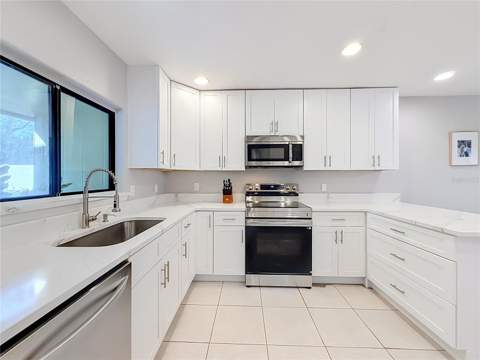 7463 Canford Court #15, Winter Park FL - photo 8 of 44