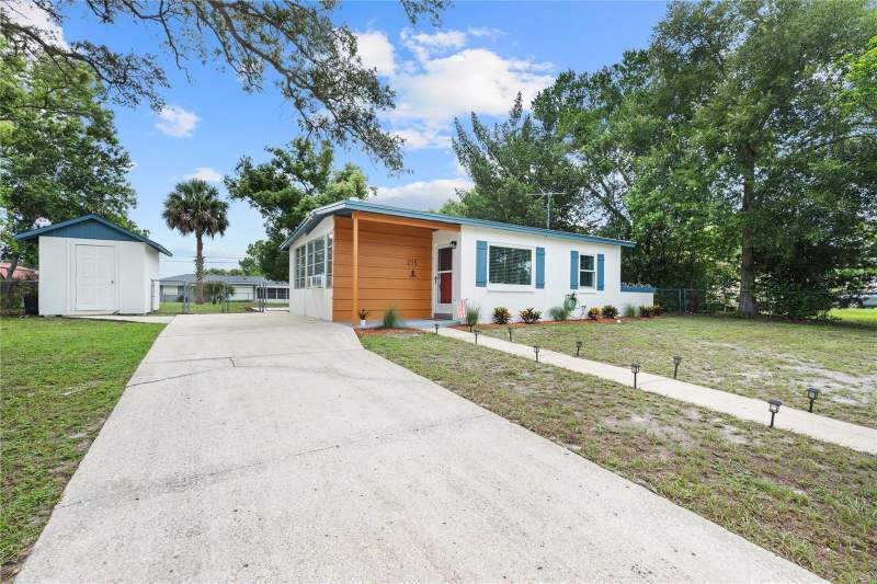 3 bedroom Single Family Residence at 215 Abbeyville Street, Deltona Lakes Unit 06, Deltona — photo 2