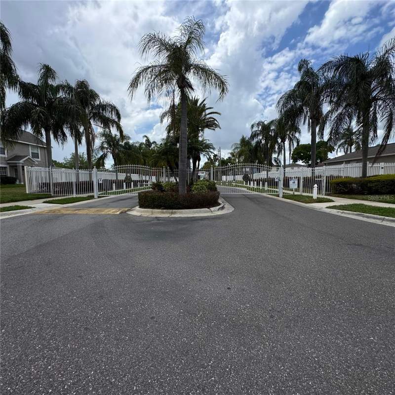 The Townhomes At Kensington