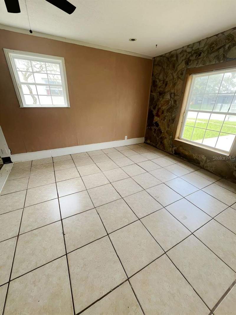 3 bedroom Single Family Residence at 8118 Esperanza Street, Sun Haven First Add, Orlando — photo 2