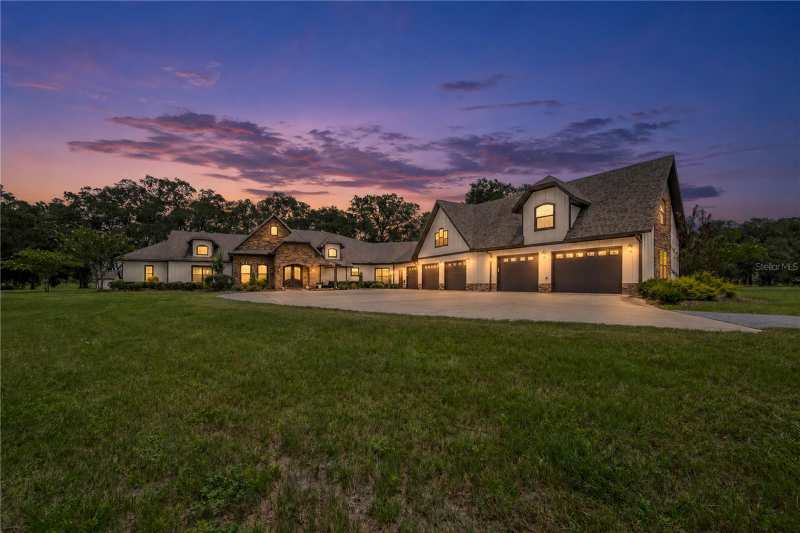 4 bedroom Single Family Residence at 4107 SW State Road 45, Newberry, Newberry — photo 1