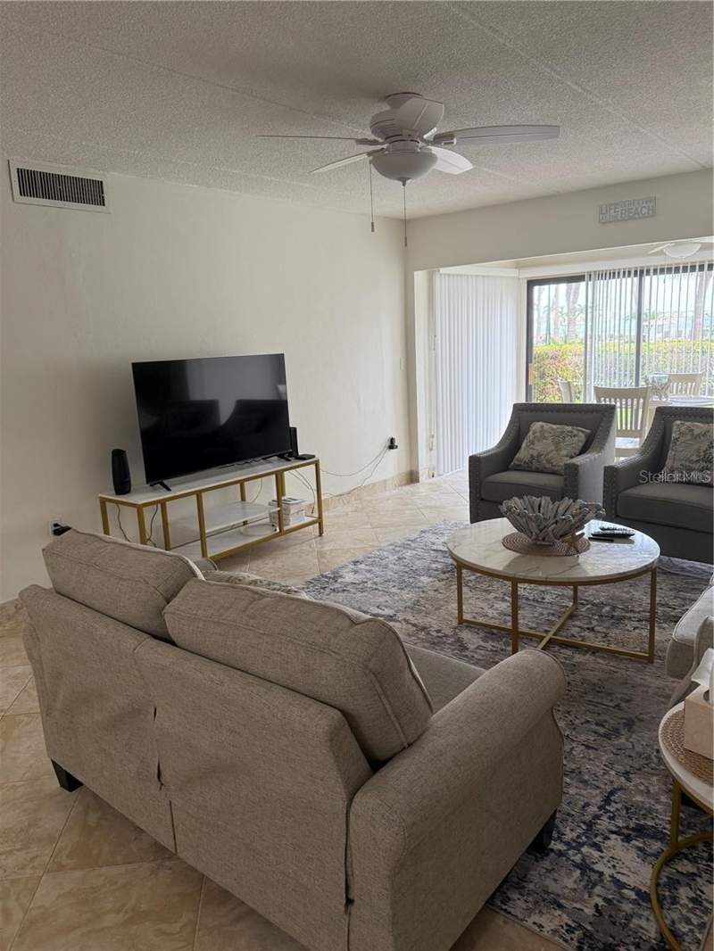 2 bedroom Condominium at 845 S Gulfview Boulevard #110, Clearwater Point 1, Clearwater Beach — photo 4