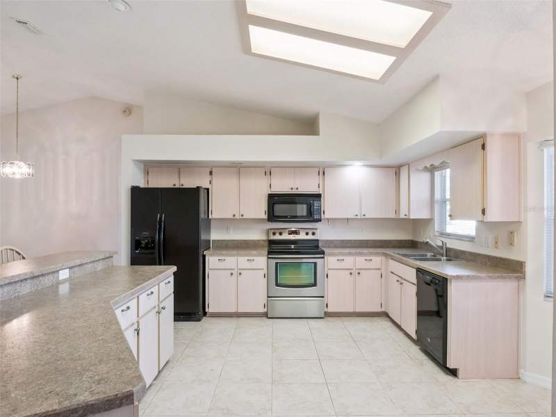 2 bedroom Single Family Residence at 5616 Laver Street, Highland Lakes Ph 02A, Leesburg — photo 5