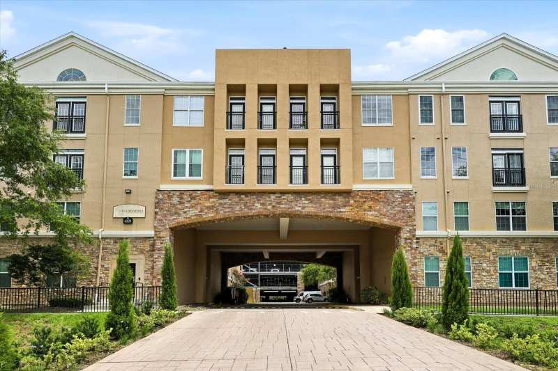 2 bedroom Condominium at 4221 W Spruce Street #2101, Villa Sonoma At International, Tampa — photo 1