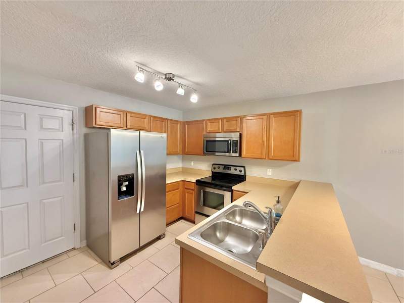 3 bedroom Townhouse at 609 Cresting Oak Circle #98, Oakcrest/Southmeadowph N, Orlando — photo 4