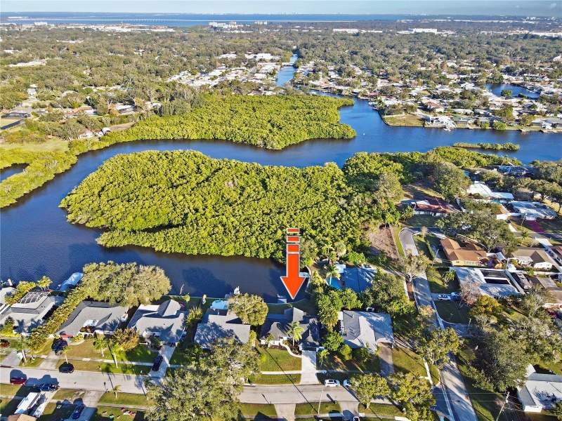 4 bedroom Single Family Residence at 1992 ARVIS CIRCLE, ARVIS CIRCLE, CLEARWATER — photo 2