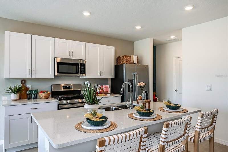 3 bedroom Single Family Residence at 7677 Gemstone Street, Waterstone, Groveland — photo 2