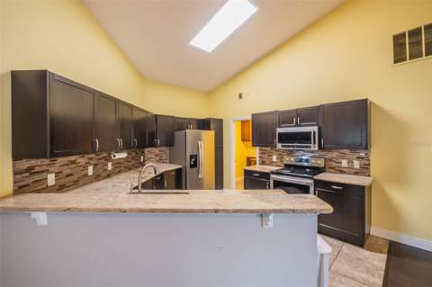 2632 Spring Glen Lane, Apopka FL - photo 8 of 54