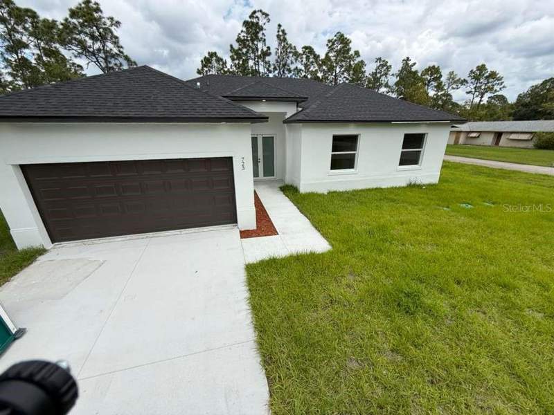 4 bedroom Single Family Residence at 723 Epps Brown Street, Lehihg Acres, Lehigh Acres — photo 3