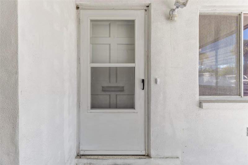1 bedroom Villa at 250 NW Rosery Road #314, Shangri La Apartment Park, Largo — photo 2