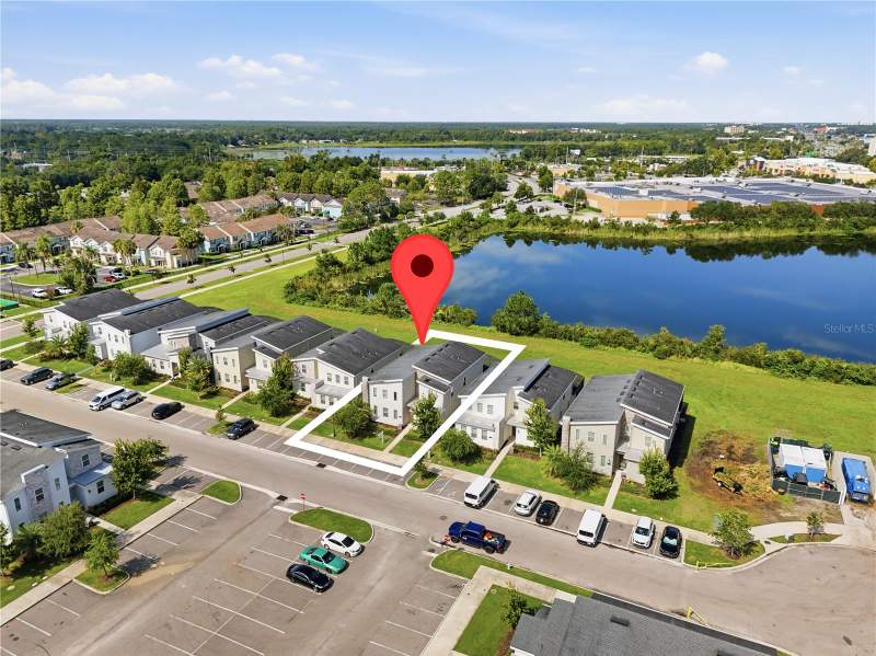 8 bedroom Single Family Residence at 2874 Stanza Court, Storey Lake, Kissimmee — photo 5