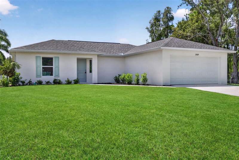 3 bedroom Single Family Residence at 23429 Wickens Avenue, Port Charlotte Sec 013, Port Charlotte — photo 2