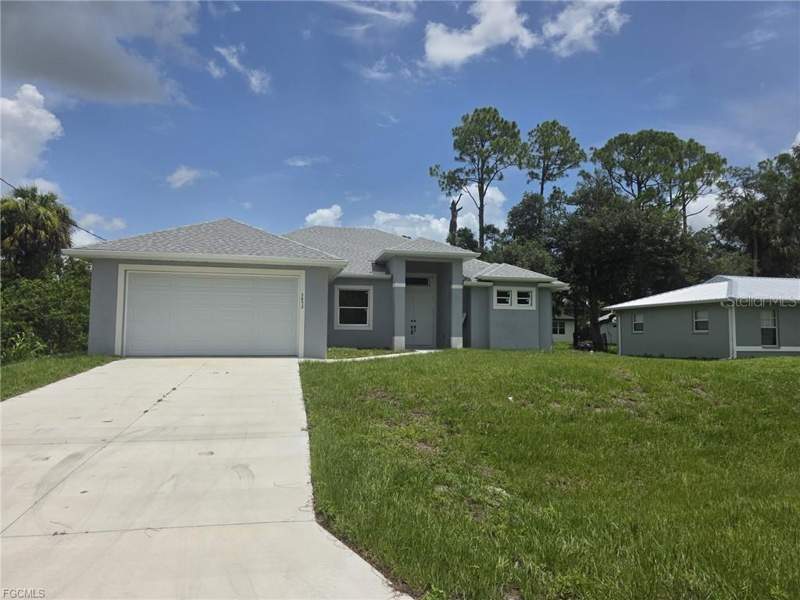4 bedroom Single Family Residence at 3852 Hopevale Street, Lehigh Acres, Fort Myers — photo 2