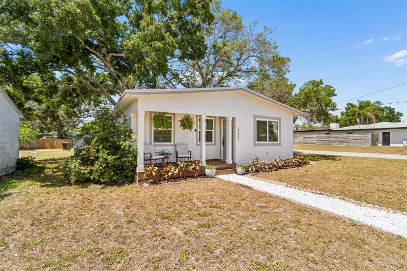 3 bedroom Single Family Residence at 4601 16th Avenue, Mount Vernon, St Petersburg — photo 2