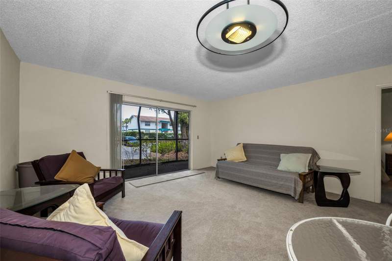 1 bedroom Condominium at 4411 Shady Terrace Lane #115, The Oaks Unit 1 A Condo, Tampa — photo 2