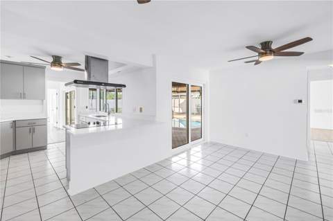 2053 Dolphin Boulevard, St Petersburg FL - photo 20 of 63