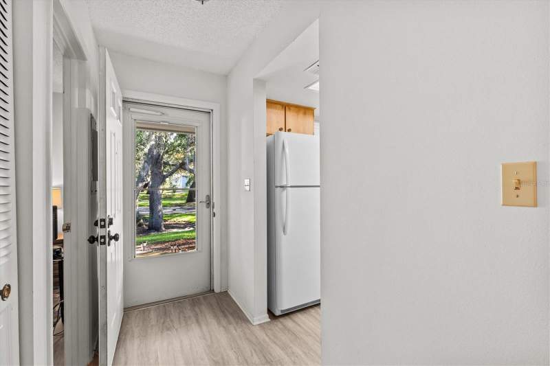 2 bedroom Condominium at 39650 US Highway 19 #553, Woods At Anderson Park Condo The, Tarpon Springs — photo 5