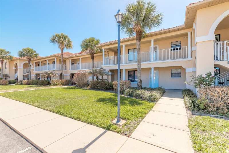 1 bedroom Condominium at 402 Bouchelle Drive #204, Bouchelle Island Condo, New Smyrna Beach — photo 1