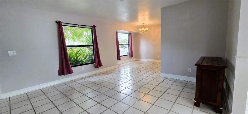 2 bedroom Single Family Residence at 1031 Averly Street, Whiskey Creek Terrace, Fort Myers — photo 4