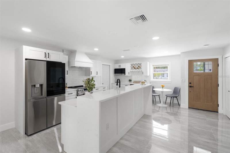 3 bedroom Single Family Residence at 1715 Delaware Avenue, Shore Acres Thursbys 2nd Rep, St Petersburg — photo 5