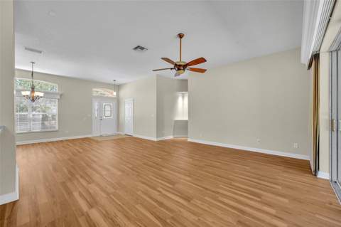 8923 Bridgeport Bay Circle, Mount Dora FL - photo 12 of 50