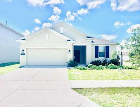 33611 Sky Blossom Circle, home for sale in Leesburg 34788