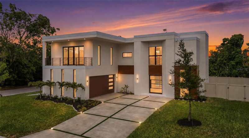 4 bedroom Single Family Residence at 2604 Sydelle Street, Paver Park Estates 1st Add, Sarasota — photo 1