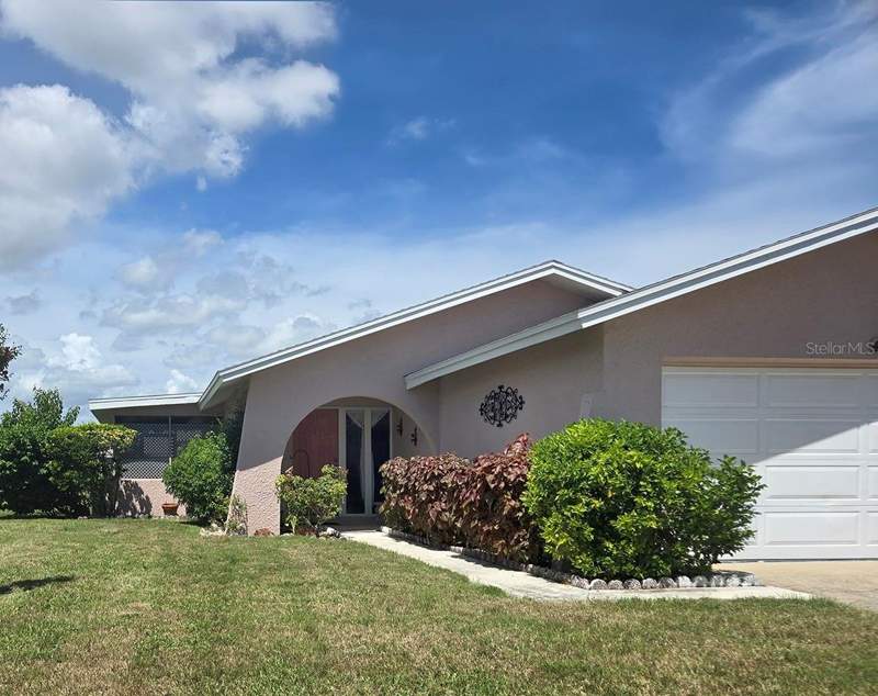 2 bedroom Single Family Residence at 4535 Great Lakes Drive, Lakes Unit I The, Clearwater — photo 2