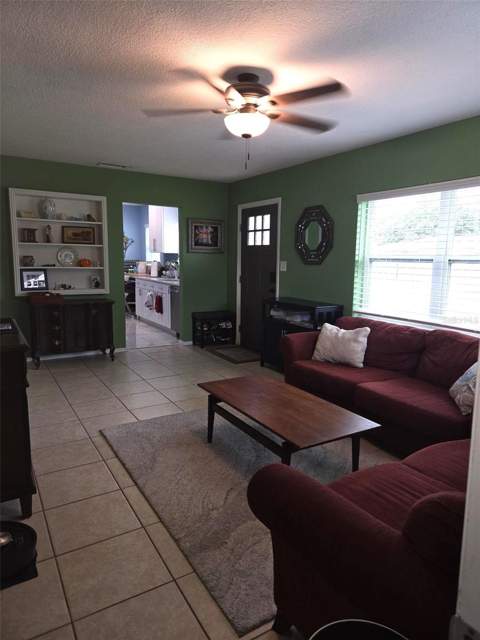 20 S Saturn Avenue, Clearwater FL - photo 7 of 38