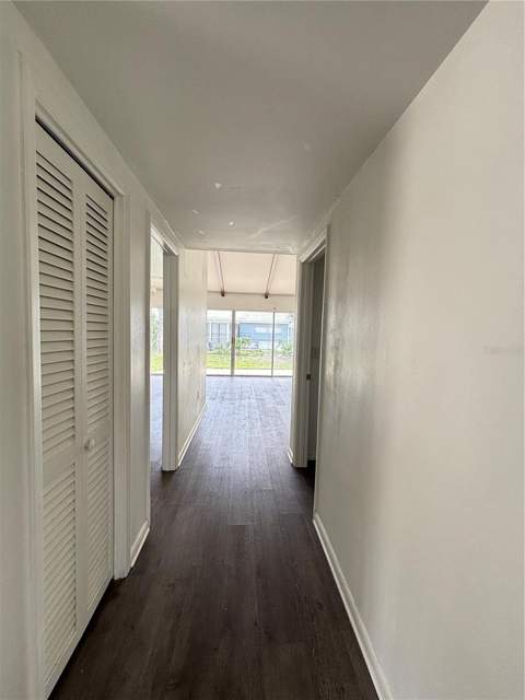 8302 N Flintrock Court, Tampa FL - photo 7 of 18