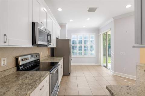 14543 Mirabelle Vista Circle, Tampa FL - photo 9 of 52