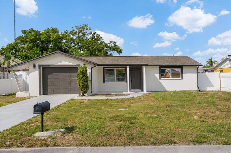3 bedroom Single Family Residence at 3041 Holiday Lake Drive, Holiday Lake Estates, Holiday — photo 2